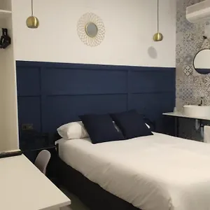 https://hostal-los-montes.es-andalucia.com